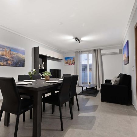 Luxurious & Spacious 2Bd Accomodation At The Podium - Yacht Marina Area, Close To Valletta มซิดา ภายนอก รูปภาพ